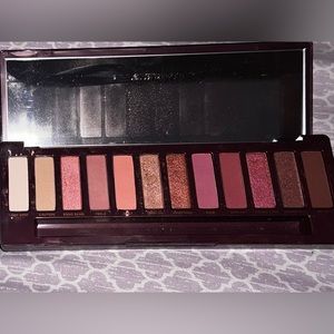 Urban Decay Naked Cherry Eyeshadow Palette